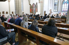 Feier der 1. Heiligen Kommunion in Sankt Crescentius (Foto: Karl-Franz Thiede)